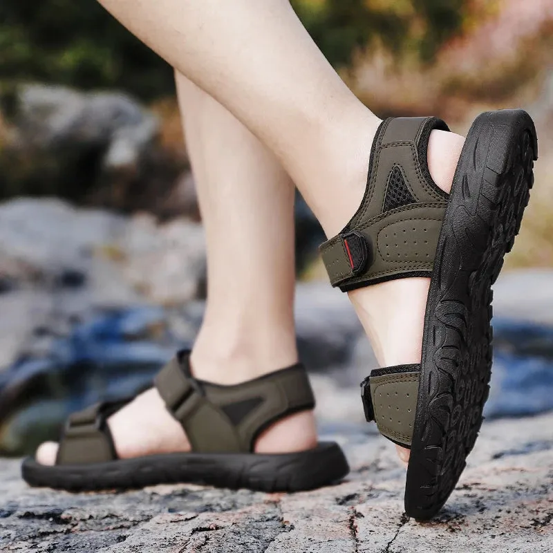 2023 Fashion Versatile  Outdoor Lightweight Sole Breathable Sandy Beach New Men Comfortable Sandals