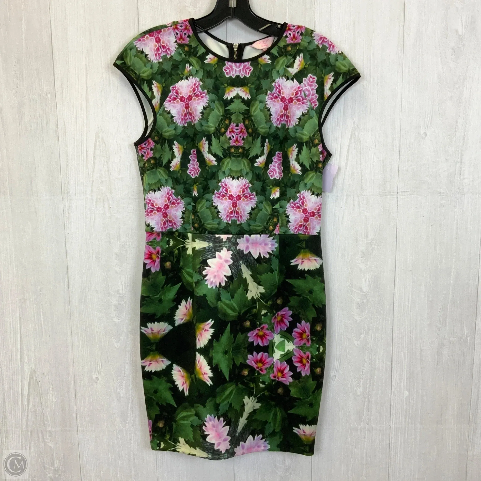 Dress Casual Short By Ted Baker In Green & Pink, Size: Xs