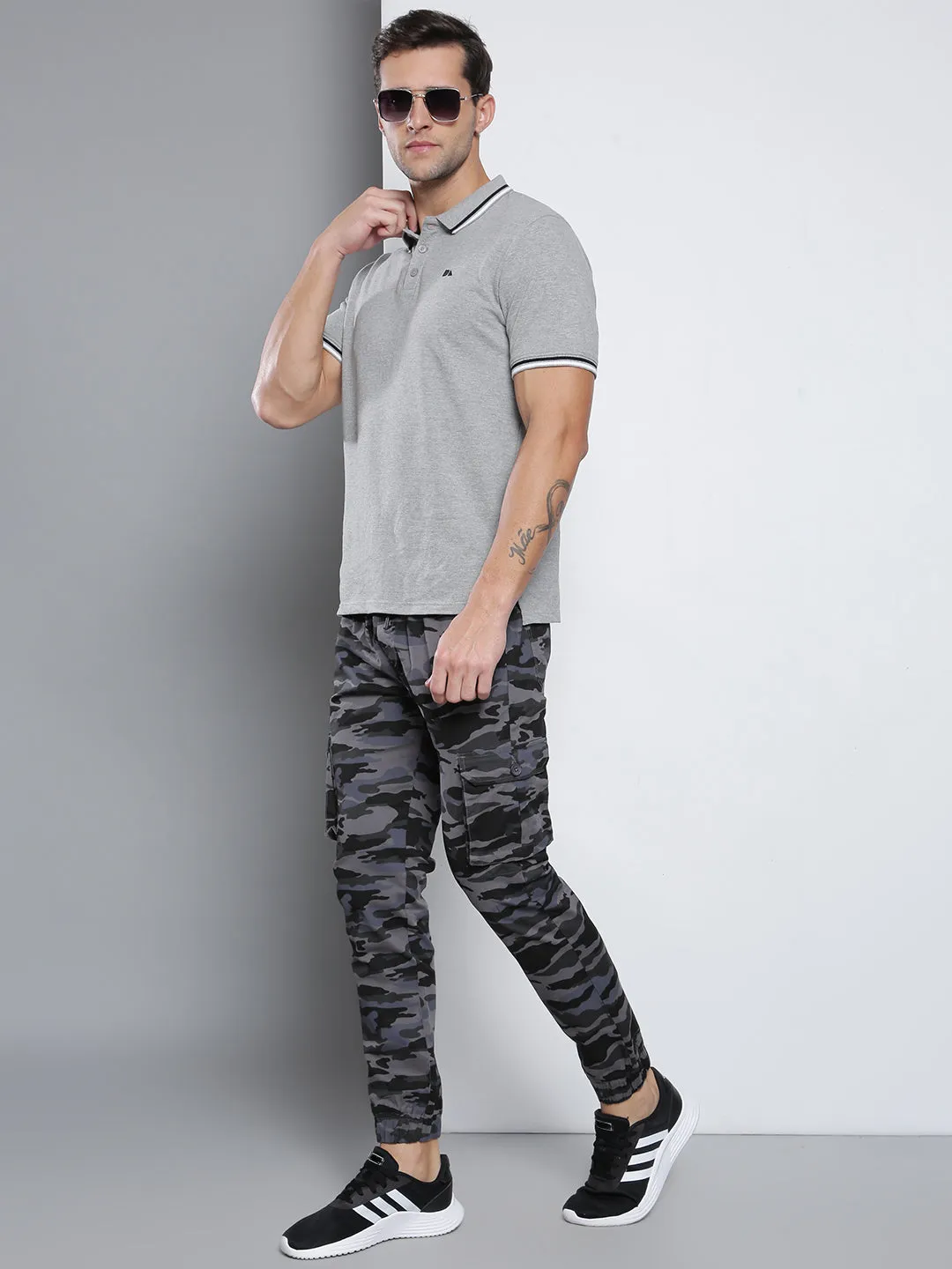 Men's Straight Fit Cotton Cargo Joggers (Natural Grey)