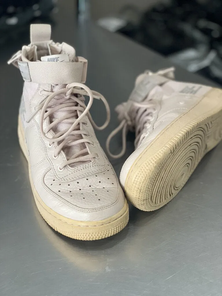 Nike SF AF1 Sneakers 5.5Y