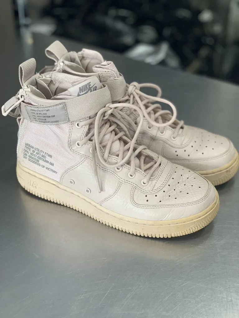 Nike SF AF1 Sneakers 5.5Y
