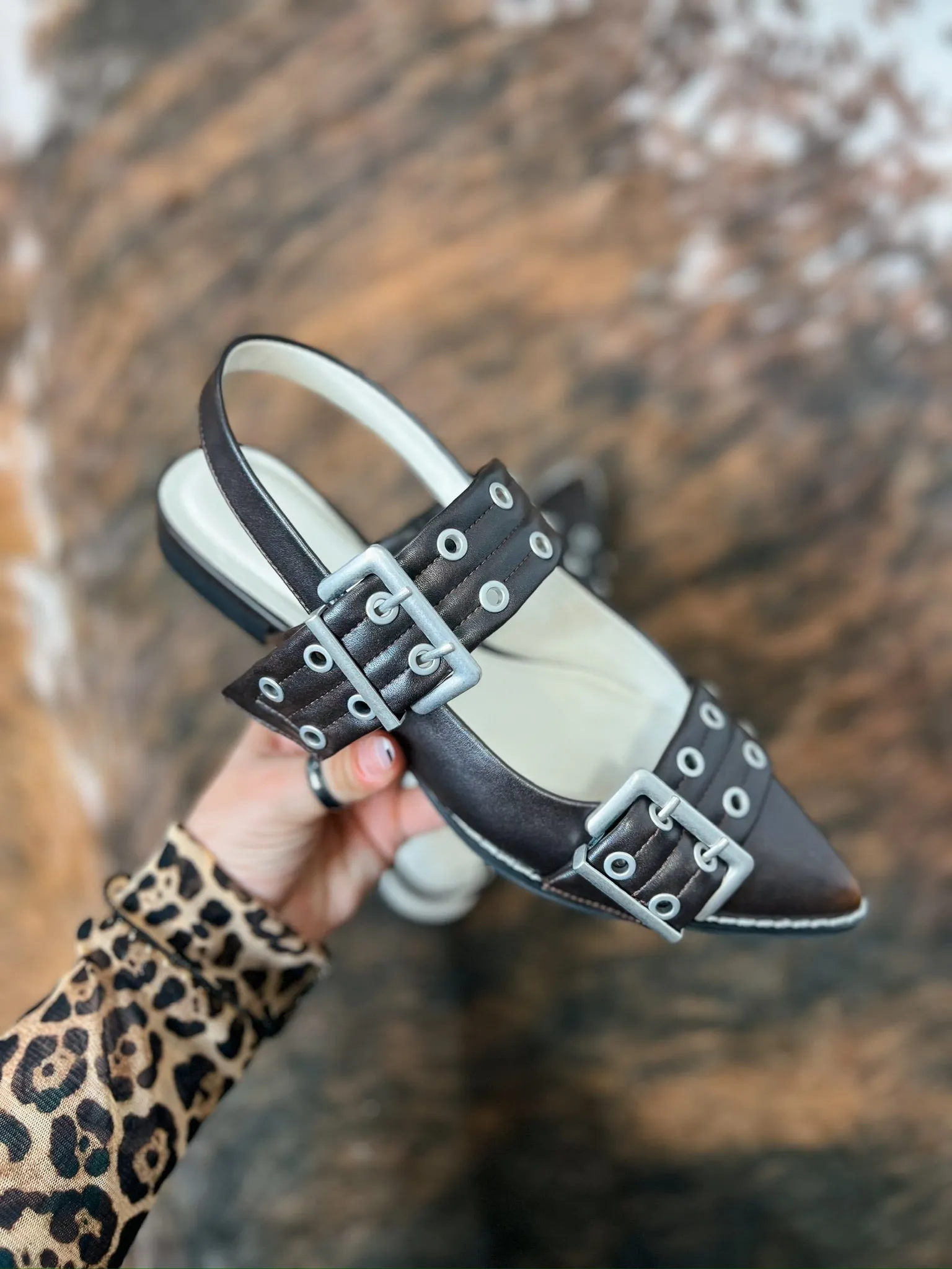 SLINGBACK FLATS-BROWN